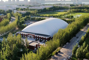 東北石油大(dà)學氣膜體(tǐ)育館